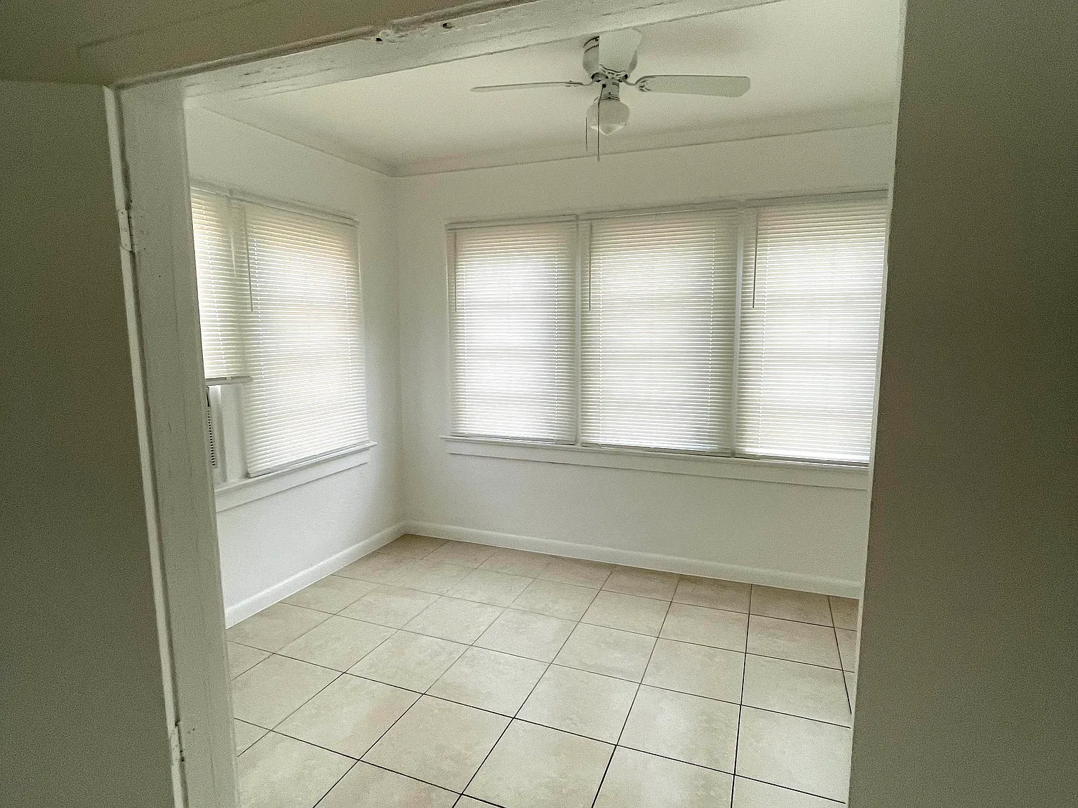 2 bed, 900 sqft, $1,750 — Photo 4