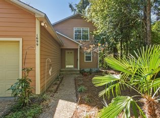 1699 Silverwood Dr, Tallahassee, FL 32301