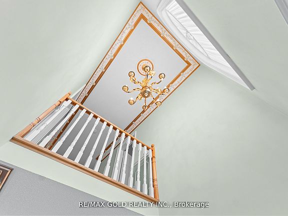 5th image of 38 Mountainberry Rd