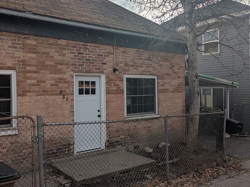 1st image of 830 E Menlo Ave
