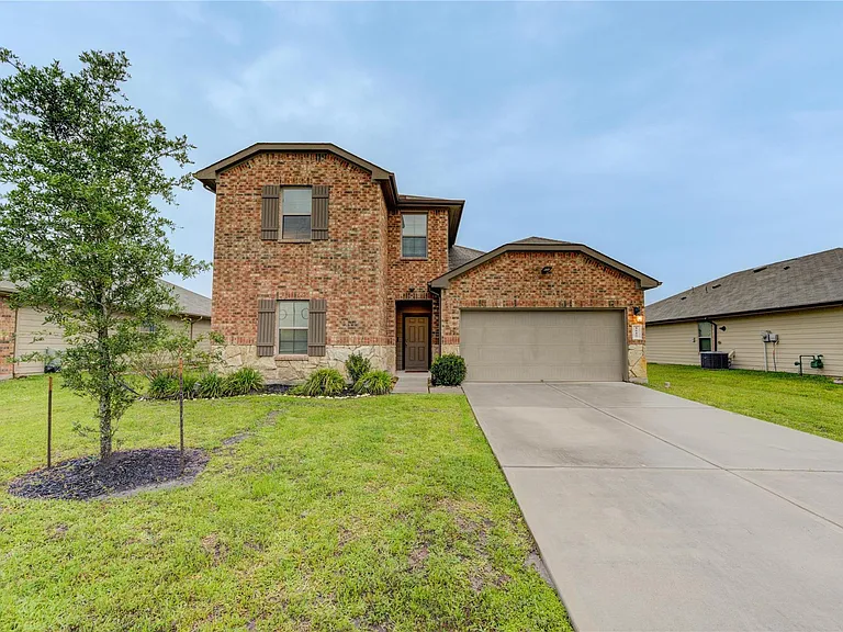 1615 Goose Island Ln — Photo 2