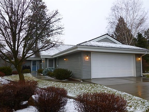 2nd image of 4417 E 51st Ln