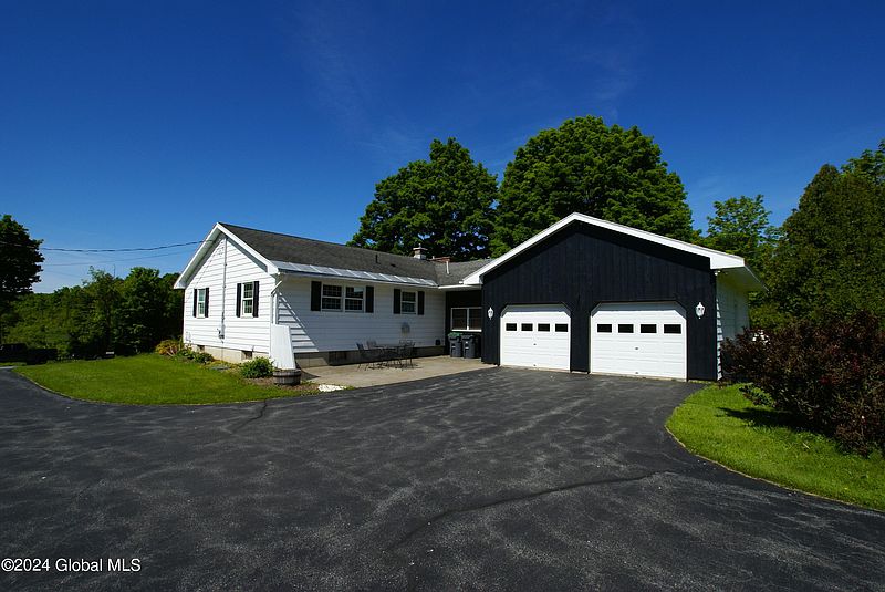 3rd image of 516 Conety Road