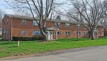 1st image of 20 Grand Valley Dr APT 2