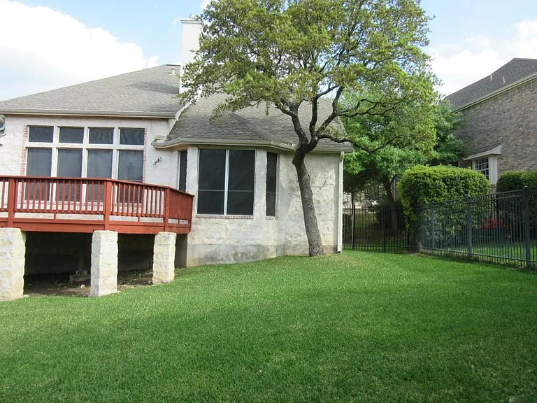 3908 Michael Neill Dr — Photo 3
