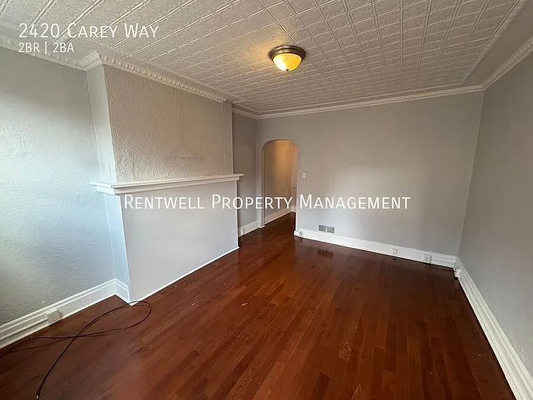 2420 Carey Way — Photo 8