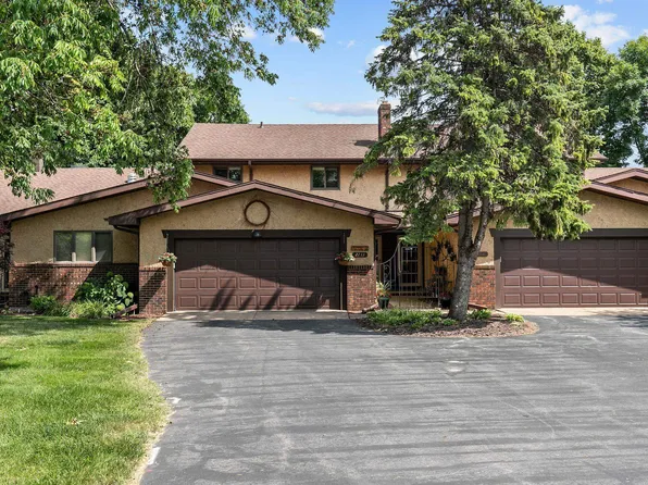 2233 Sunrise Dr, Appleton, WI 54914