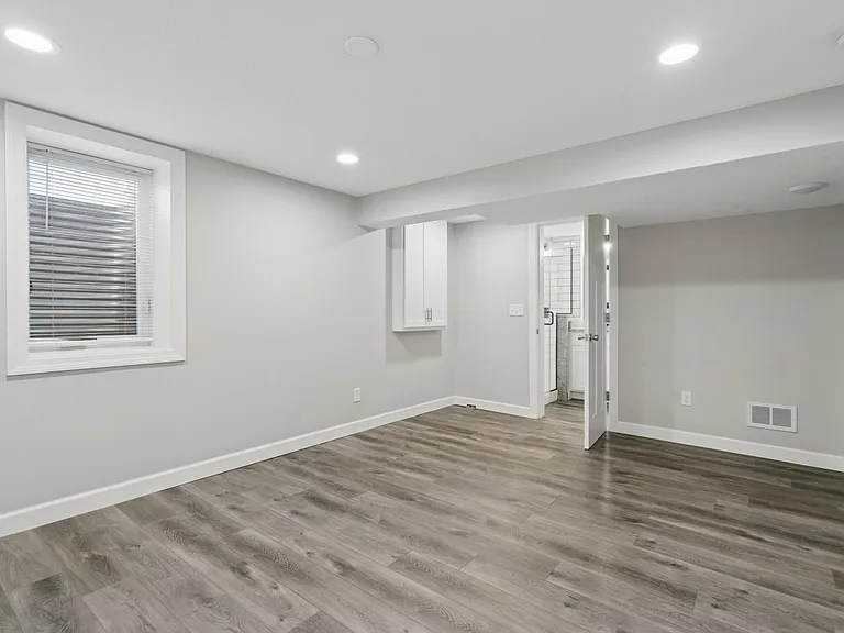 3100 W 55th St — Photo 27