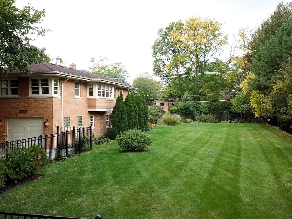 1st image of 1042 Lathrop Ave