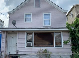 398 E 27th St, Paterson, NJ 07514
