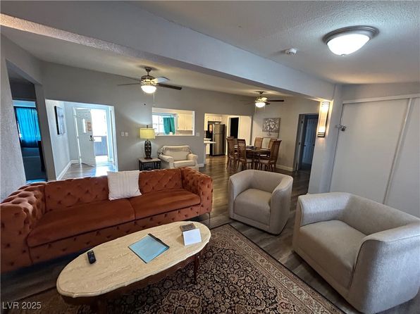 2020 Santa Paula Dr