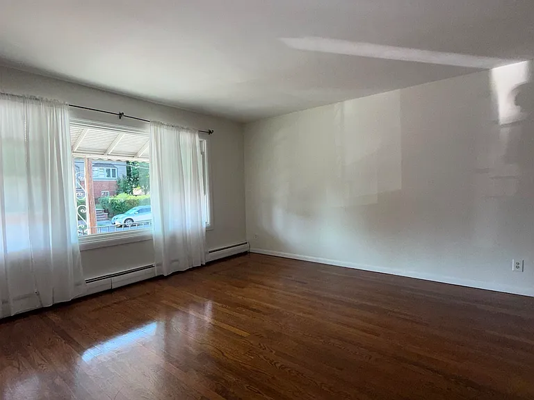 696 Avenue E #1 — Photo 16