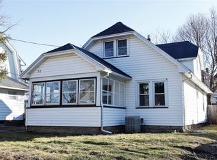 37 Broderick Dr, Rochester, NY 14622