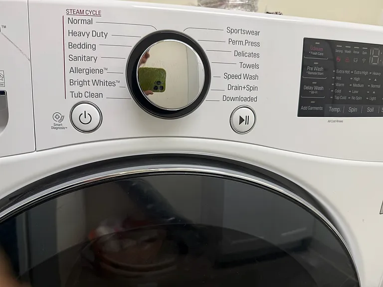 Like new LG washer with steam, tub clean, delicates, "Allergiene", sanitize and more.