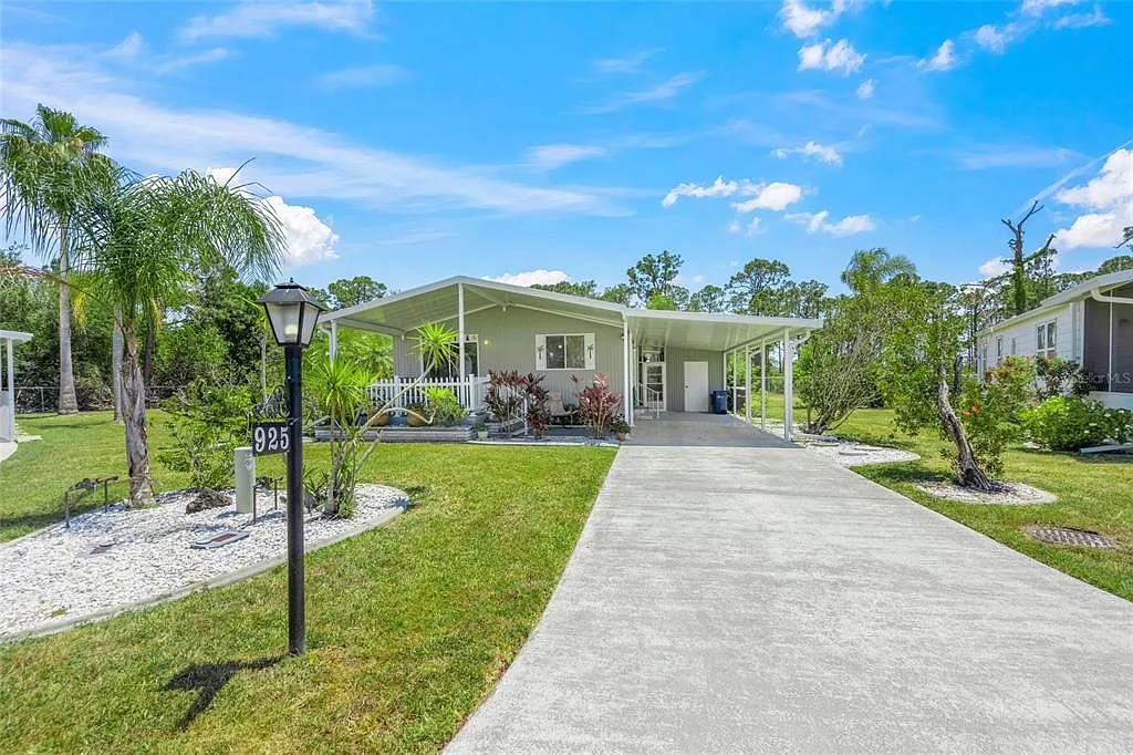 2 bed, 2.0 bath, 864 sqft, $1,800 — Photo 1