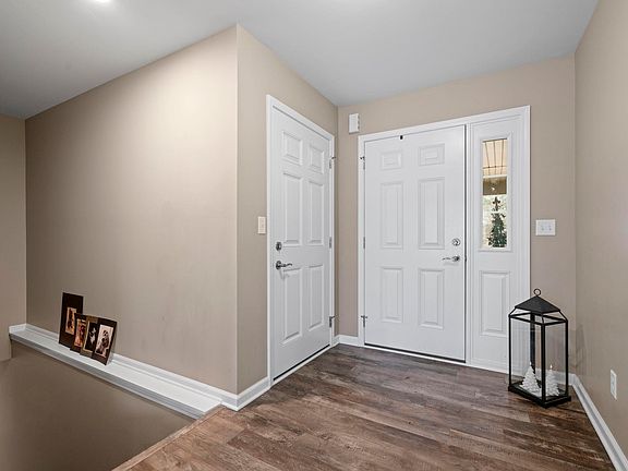 4th image of 732 Keller Dr