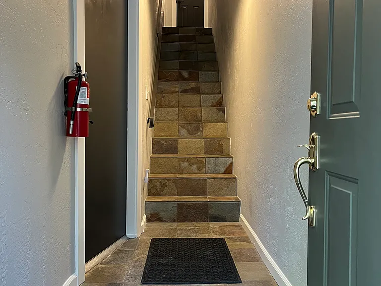 820 Oriole Way — Photo 15