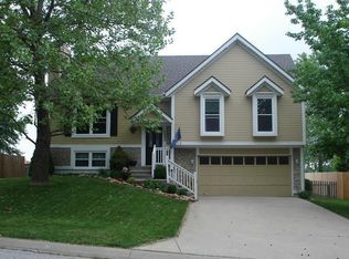 1269 N Prince Edward Island St, Olathe, KS 66061