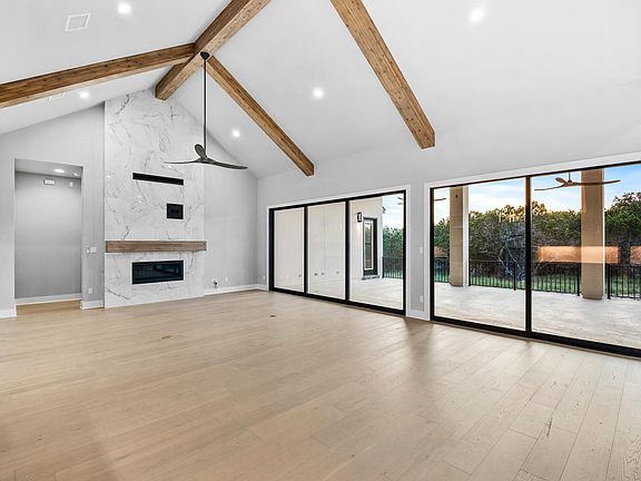 Grandview family room