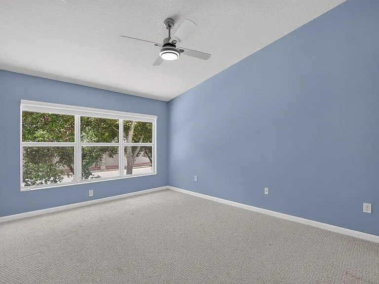 10137 Pink Palmata Ct — Photo 17