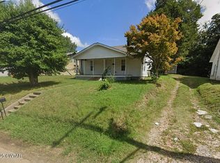 218 Washington St, Newbern, TN 38059