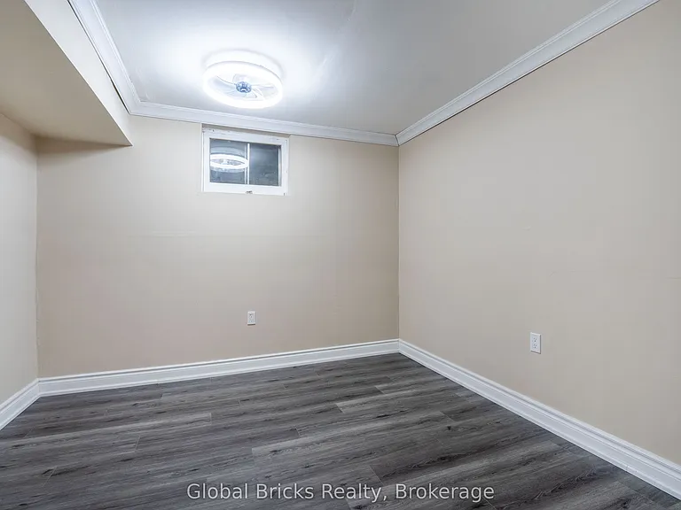 2936 Windjammer Rd — Photo 16