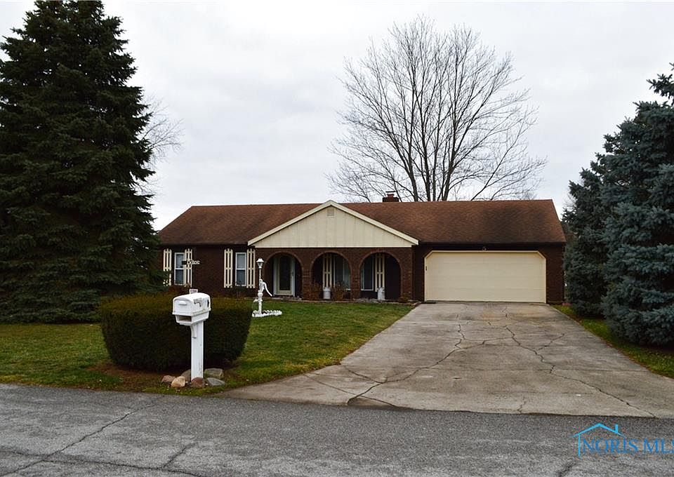 1st image of 5 Beverly Dr