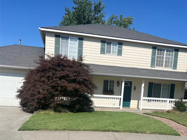 345 NE Sprucewood Place, College Place, WA 99324