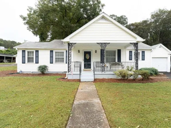 13 Spring Cir SE, Lindale, GA 30147