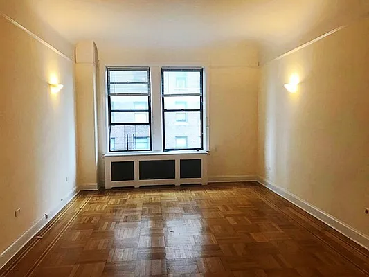 Rented by Rachel Realty | media 7