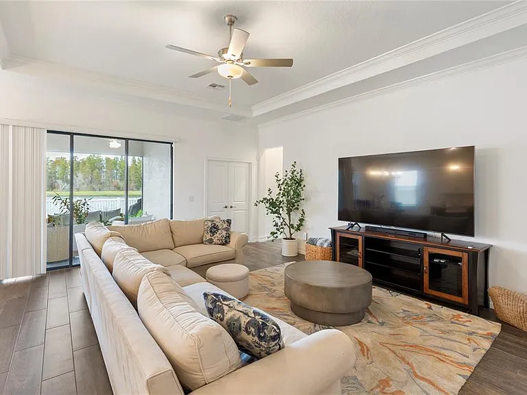 8692 Little Bluestem Dr — Photo 18