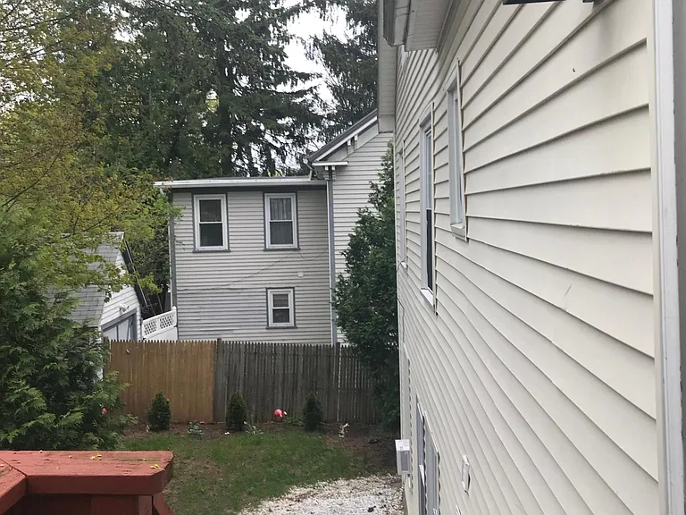 49 Devens St #2 — Photo 22