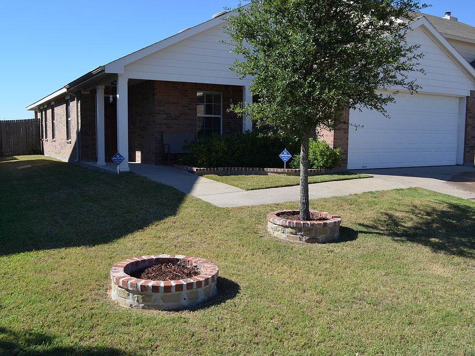1st image of 1209 Pine Forest Dr