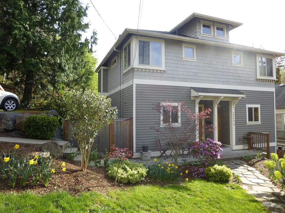 Craftsman Style Townhome That Lives Like a Home