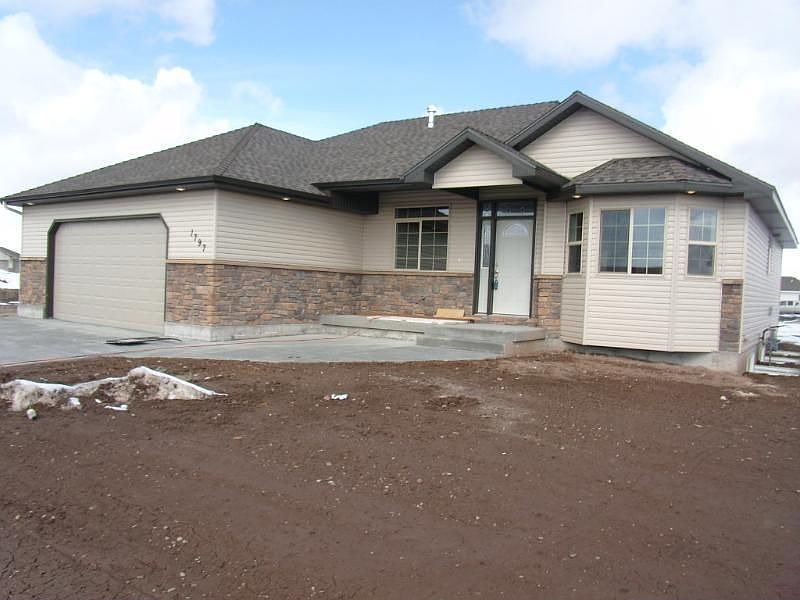 1st image of 1797 Sunny Pine Way