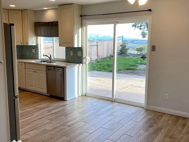 8239 Water View Ct — Photo 9