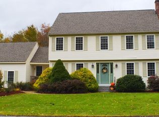 60 Cherrywood Dr, Dracut, MA 01826