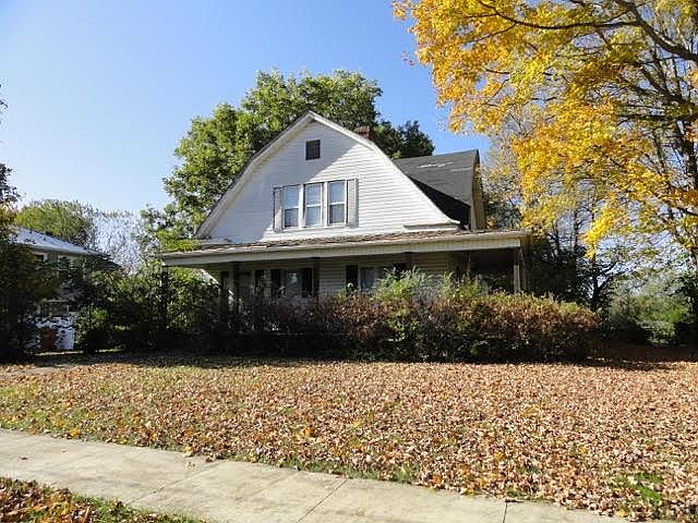 1st image of 317 N 3rd St