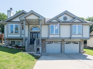8629 N Christian Ave, Kansas City, MO 64153