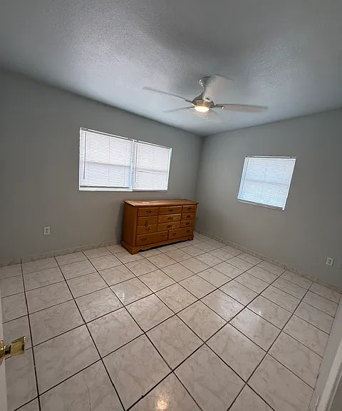 868 Tomkins St — Photo 27
