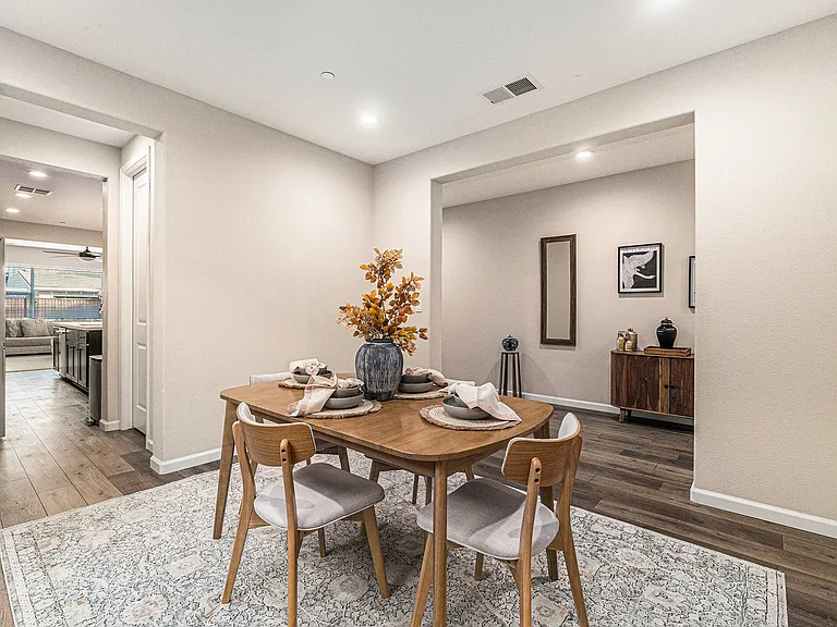 208 Littleton St — Photo 47