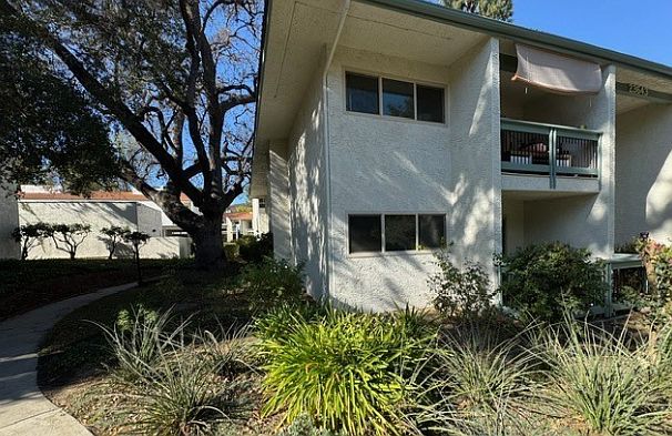 2nd image of 23643 Park Capri Unit 37