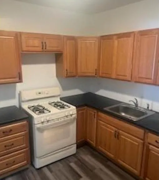 926 Forrester Ave — Photo 5