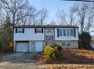33 Briarcliff Rd, Atco, NJ 08004