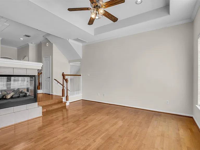 2123 Stacy Knl — Photo 8