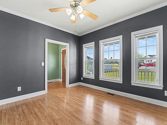 5th image of 44 Wedgewood Ln