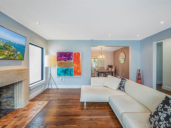 2nd image of 901 NE 72nd St #901
