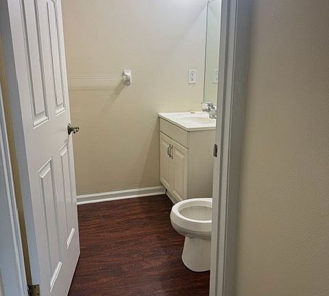 4th image of 2810 W Mill Rd APT A