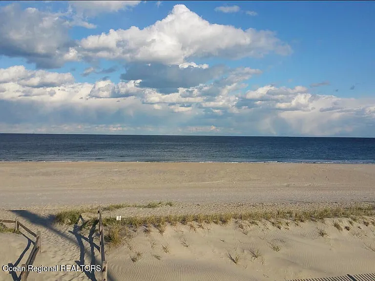 228 Ocean Ave — Photo 37