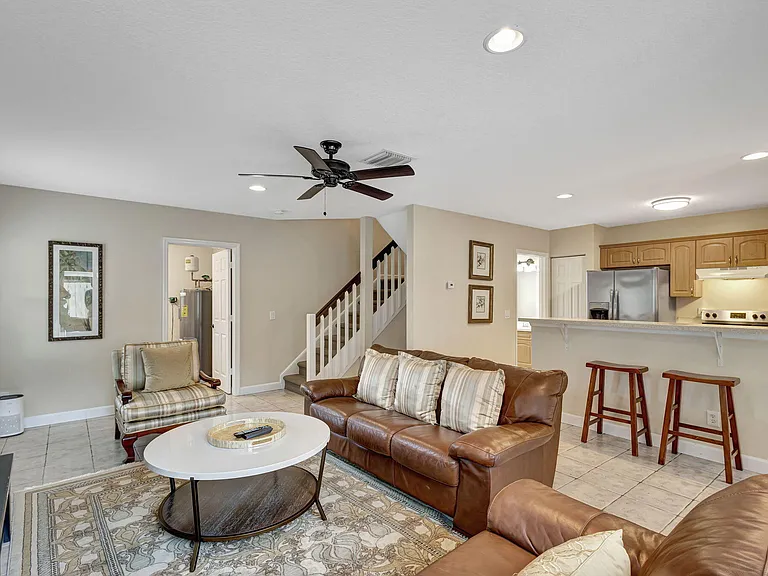 13792 Yarmouth Dr — Photo 15
